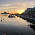 Apart-hotel Elena 3*